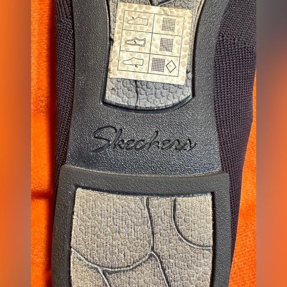 SKECHERS NAVY STRETCHY KNIT FLATS WITH CUSHIONED INSERTS - Picture 8 of 10